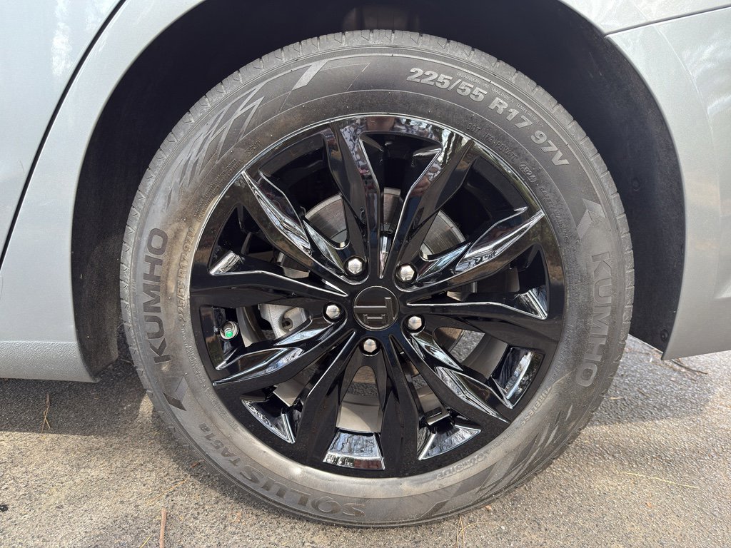 Used 2024 Chevrolet Malibu LT image 32