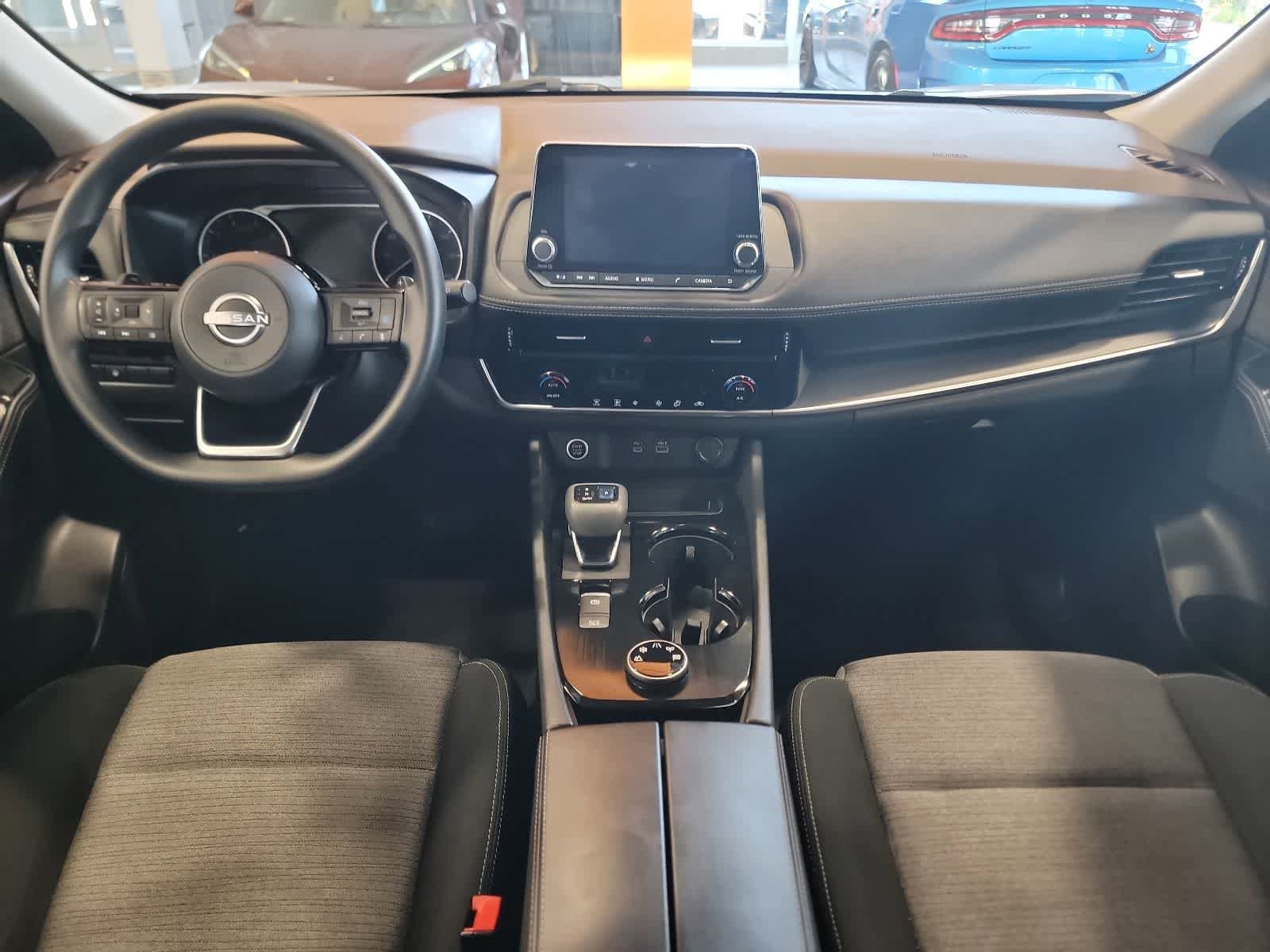 Used 2022 Nissan Rogue SV AWD/4WD image 13
