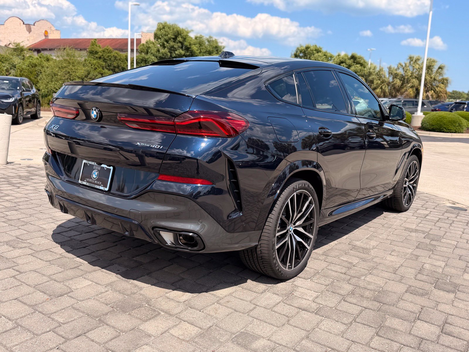 New 2027 BMW X6 xDrive40i w/ Climate Comfort Package AWD/4WD image 8