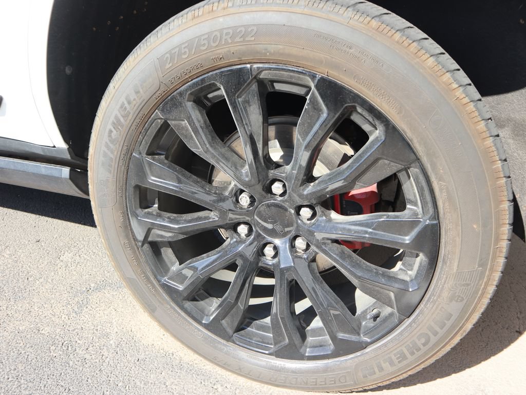 Used 2021 GMC Yukon Denali w/ Denali Premium Package AWD/4WD image 18