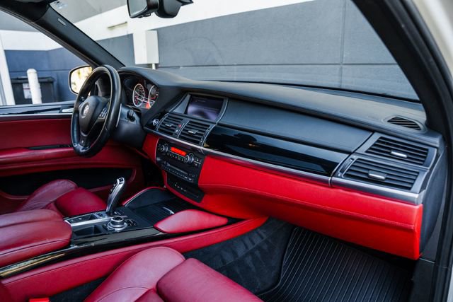 Used 2012 BMW X5 M image 16