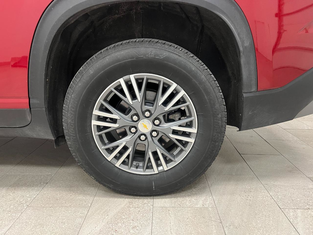 Used 2026 Chevrolet Traverse LT AWD/4WD image 70