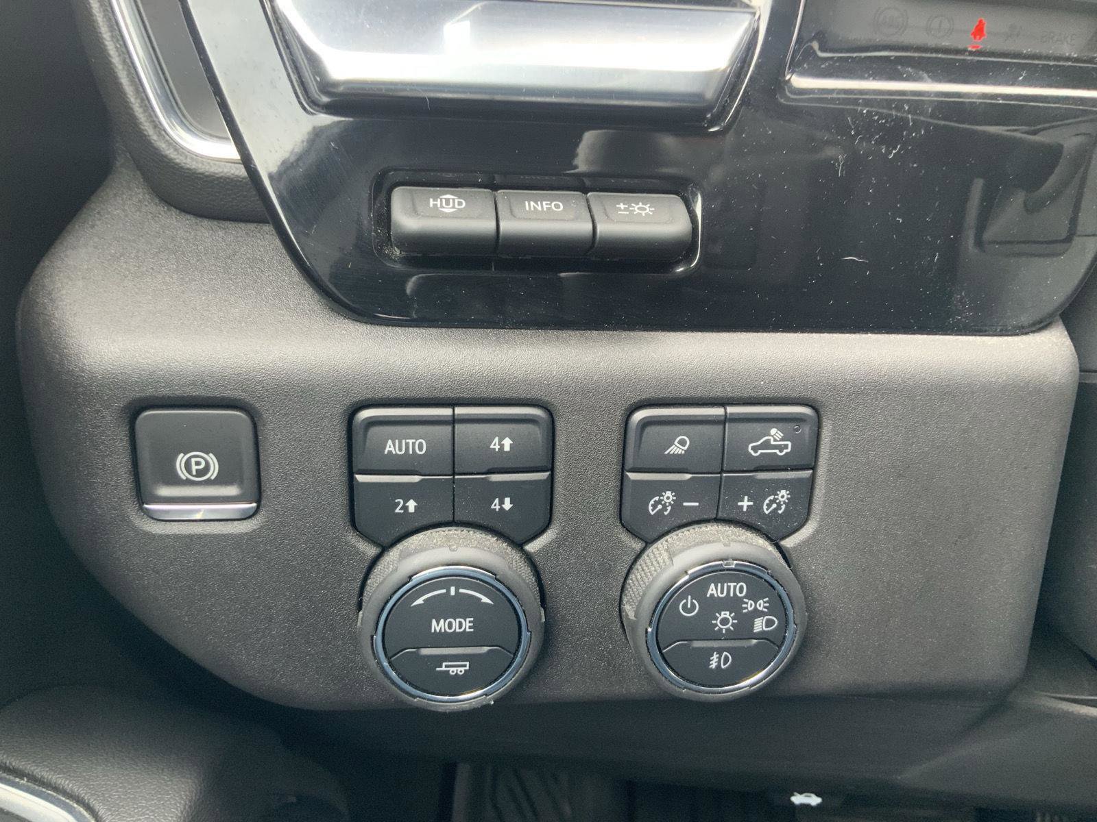 Used 2024 Chevrolet Silverado 1500 LTZ w/ LTZ Premium Package image 35