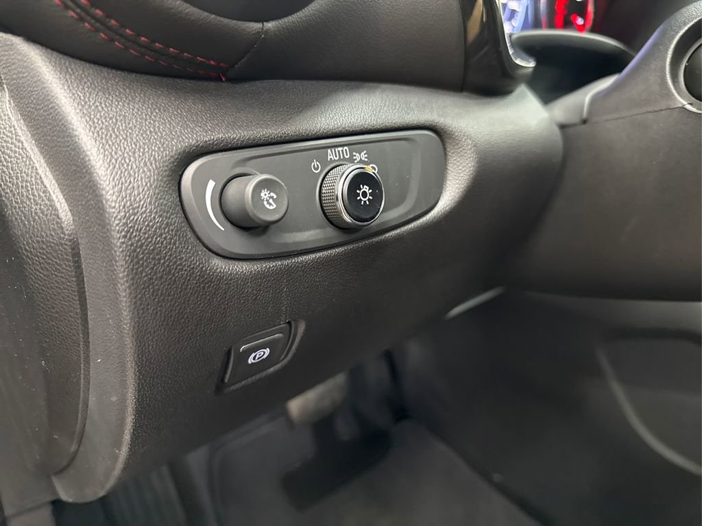 Used 2022 Chevrolet Blazer RS image 39