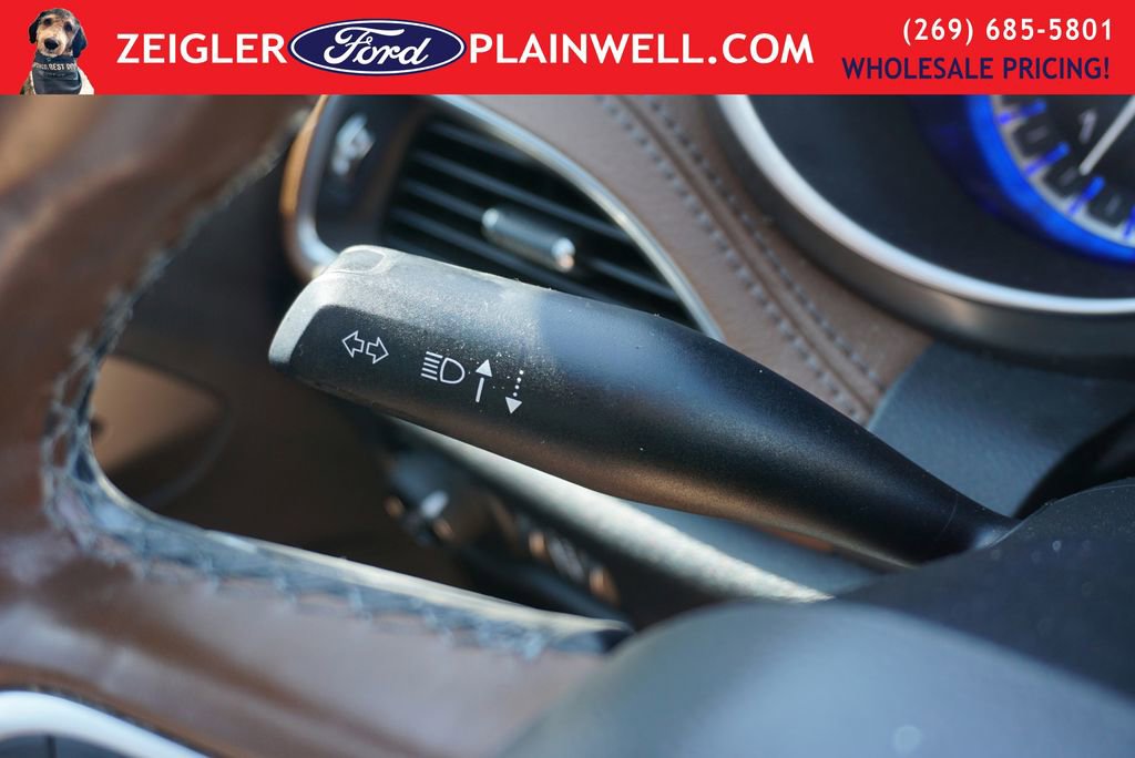 Used 2019 Chrysler Pacifica Limited w/ Advanced Safetytec Group FWD image 30