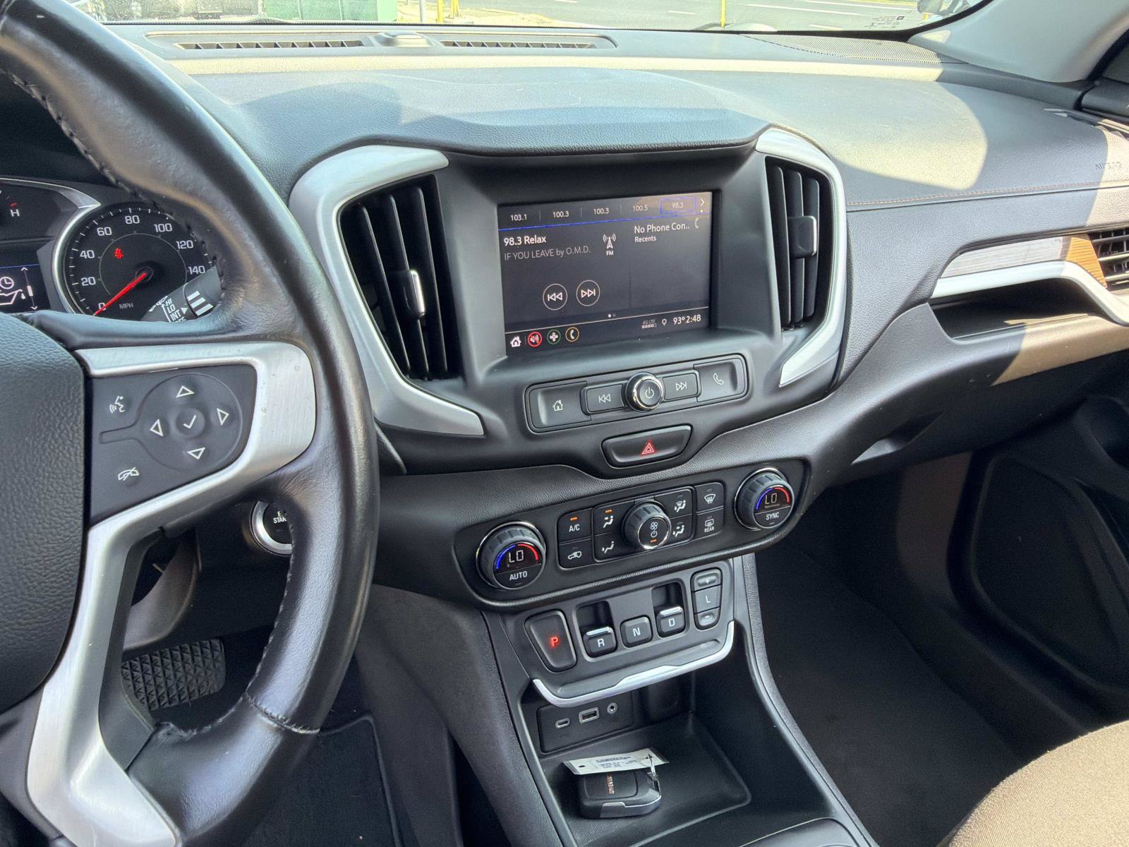 Used 2020 GMC Terrain SLE w/ Driver Convenience Package AWD/4WD image 23