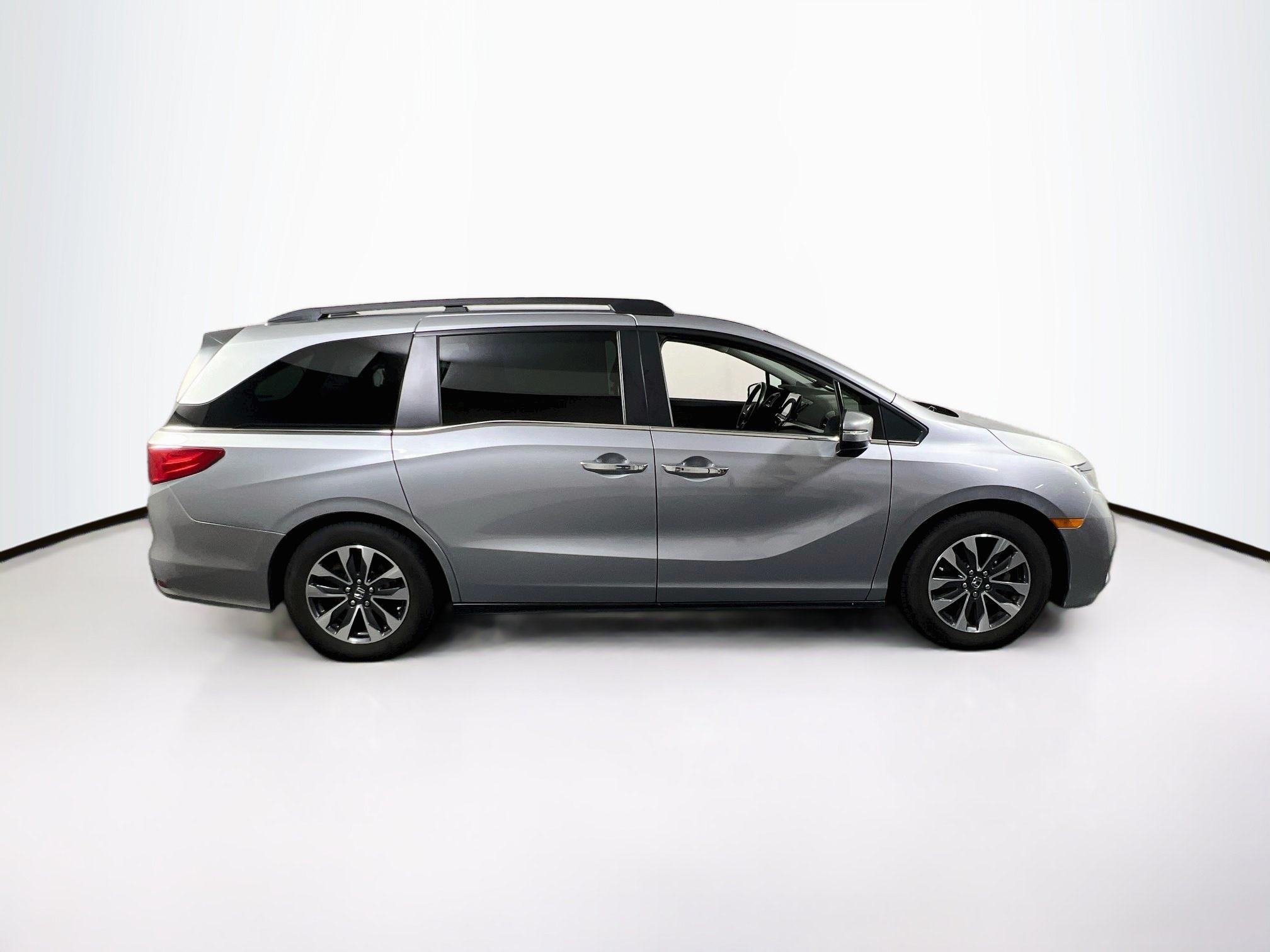 Used 2023 Honda Odyssey EX-L image 4