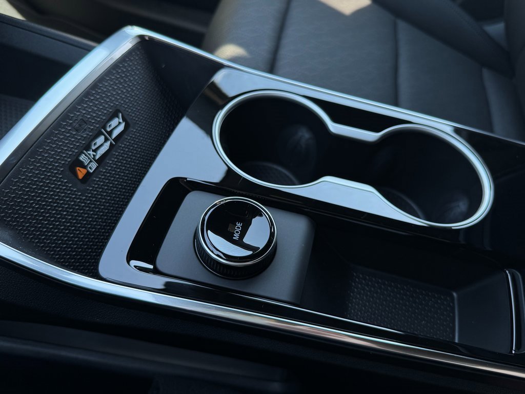 New 2026 Chevrolet Equinox LT w/ Convenience Package II image 28