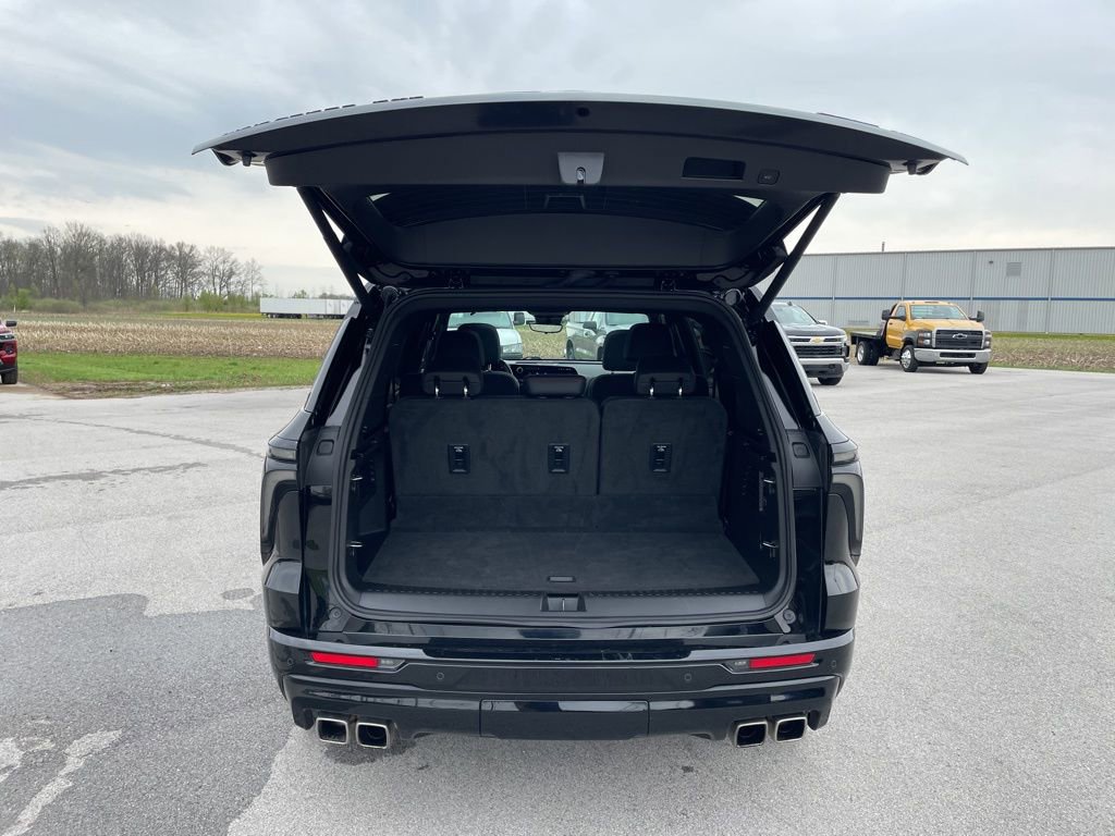 Used 2024 Chevrolet Traverse RS AWD/4WD image 7