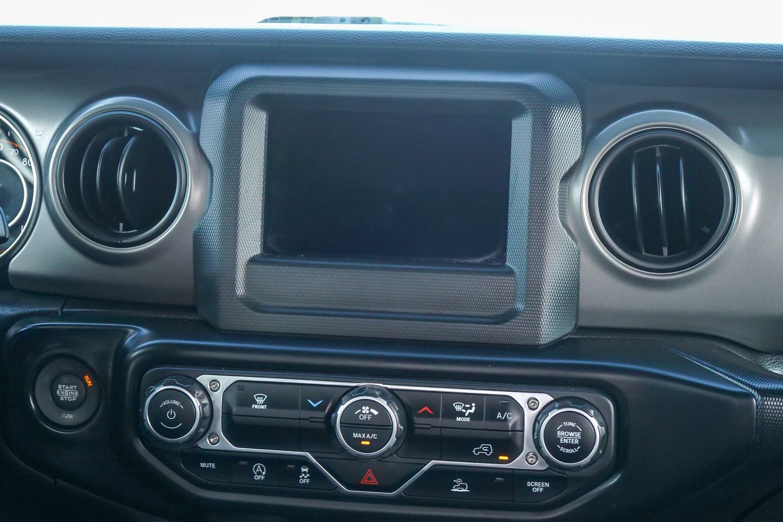Used 2022 Jeep Wrangler Unlimited Sport AWD/4WD image 13