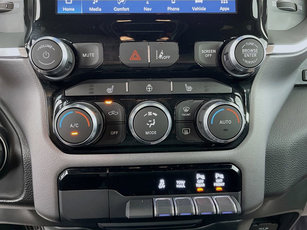 Used 2023 RAM 1500 Big Horn image 23