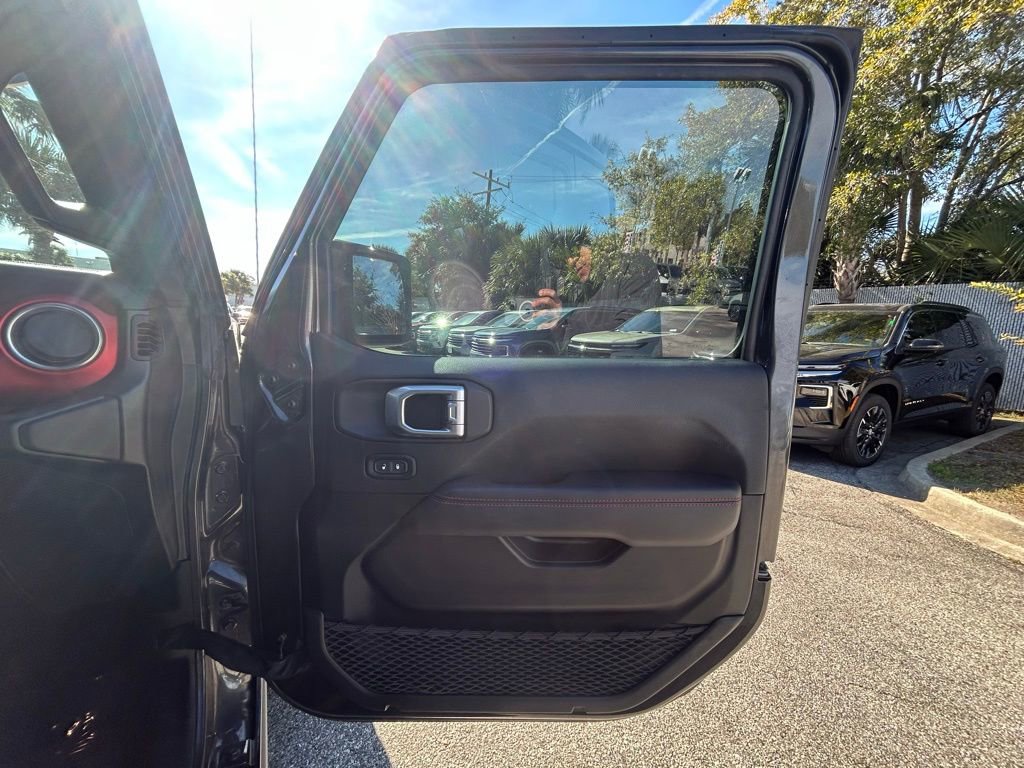 Used 2020 Jeep Wrangler Unlimited Rubicon image 28