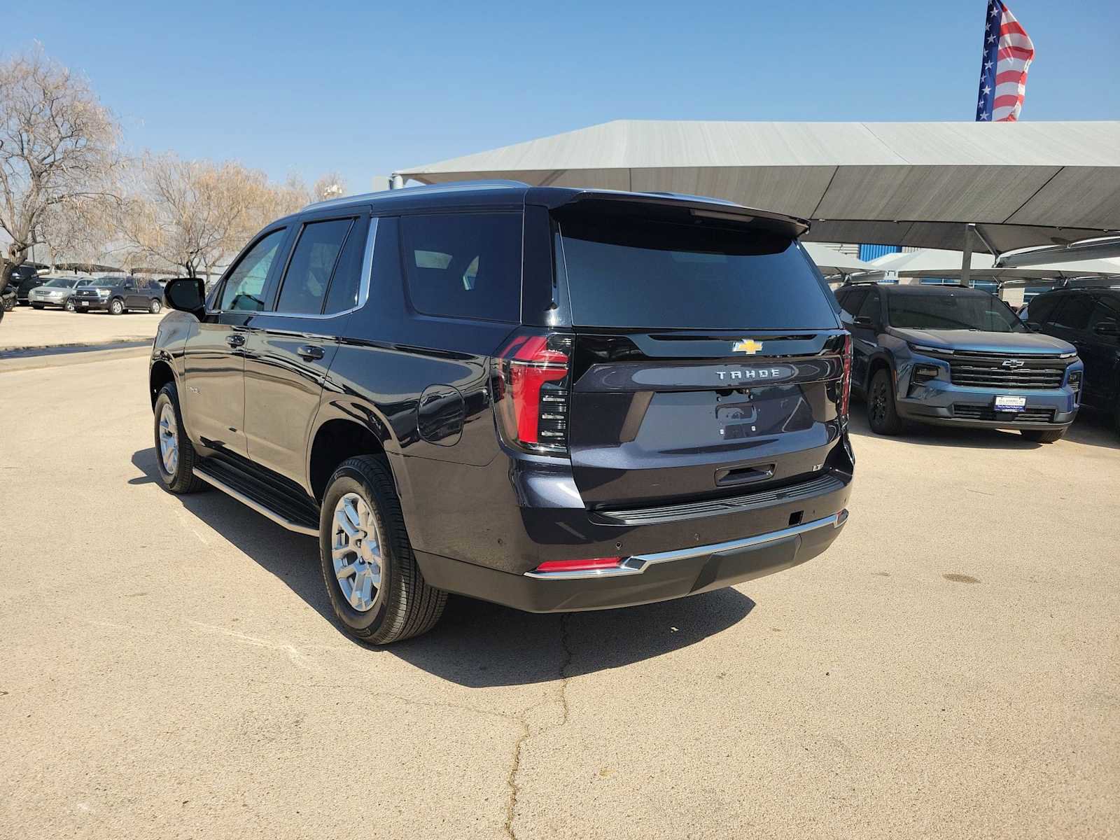 Used 2025 Chevrolet Tahoe LT RWD image 6