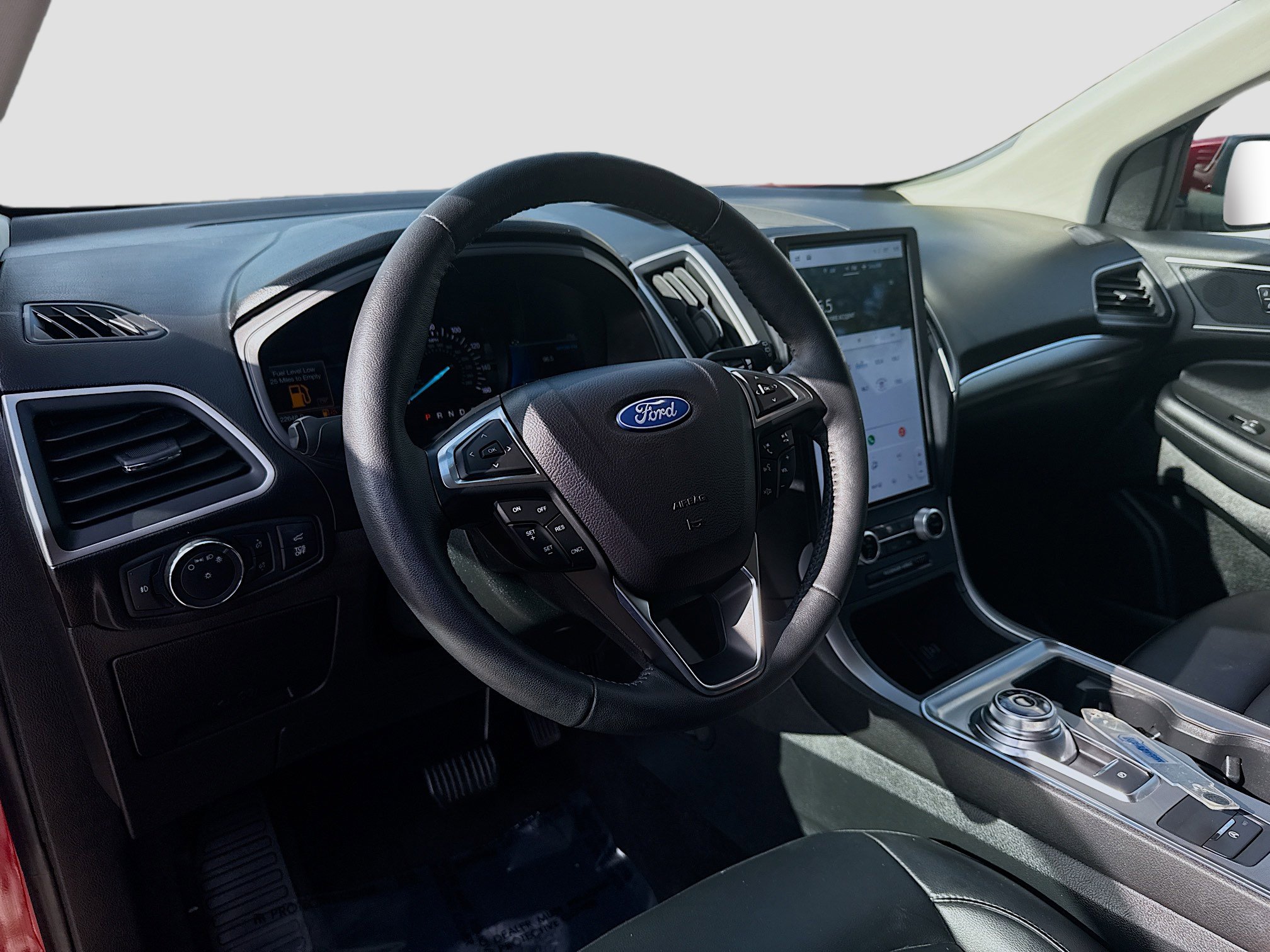 Used 2022 Ford Edge SEL w/ Convenience Package image 9