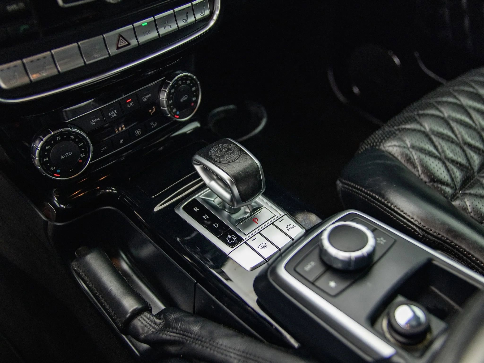 Used 2015 Mercedes-Benz G 63 AMG 4MATIC image 35