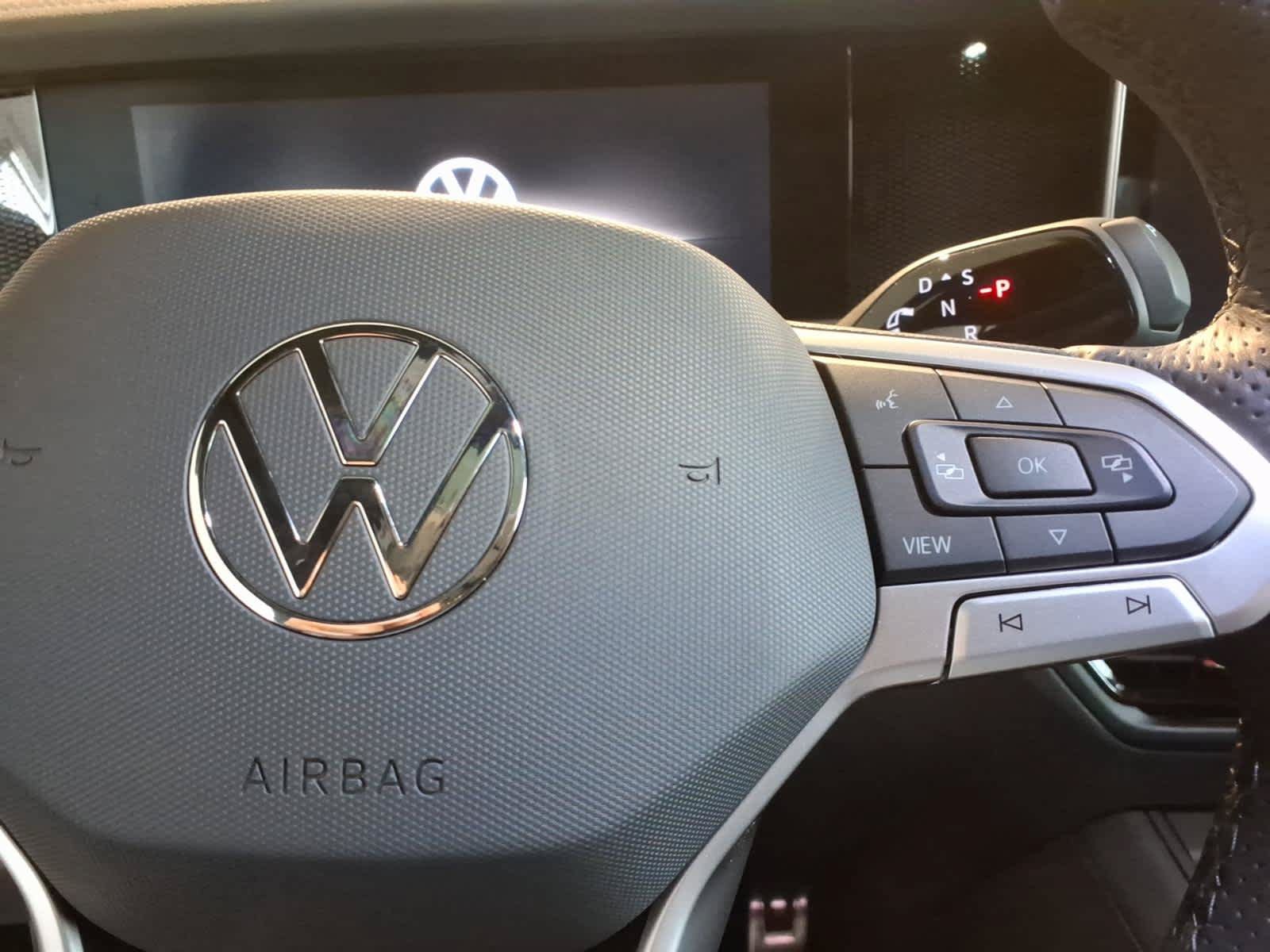 Used 2026 Volkswagen Tiguan SE R-Line AWD/4WD image 18