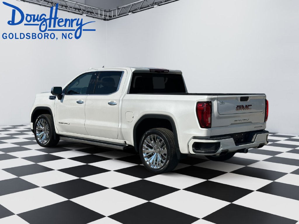 Used 2023 GMC Sierra 1500 Denali w/ Denali Reserve Package AWD/4WD image 3