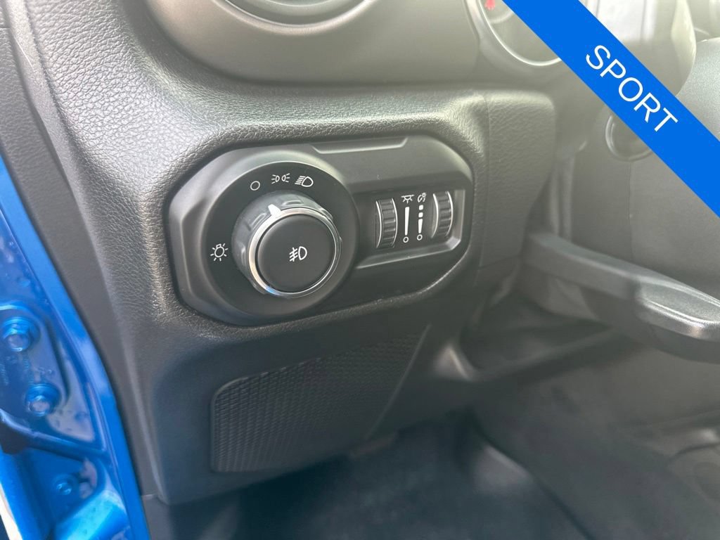 Used 2021 Jeep Wrangler Sport AWD/4WD image 12