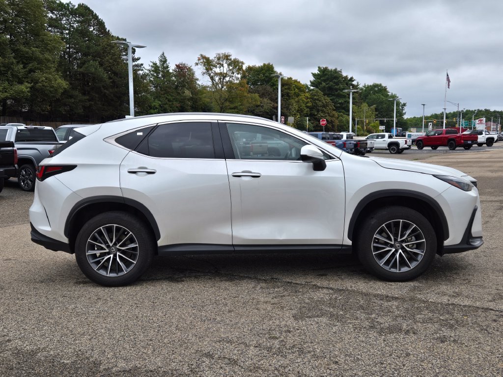 Used 2022 Lexus NX 350h AWD w/ Towing Package (2000 Lbs) image 7