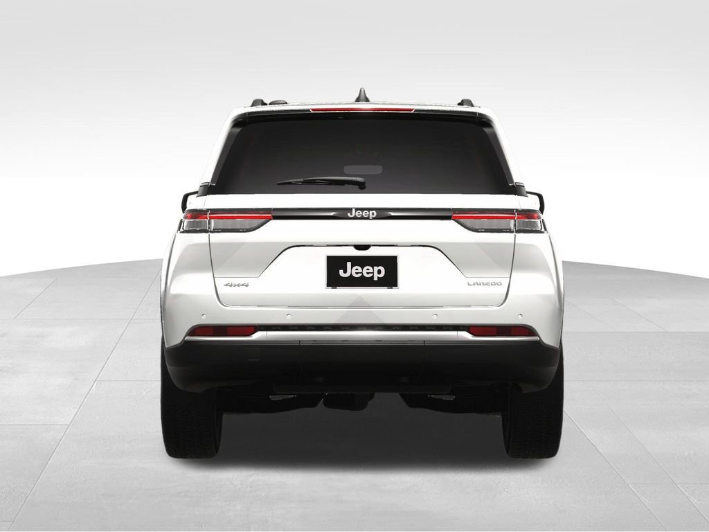 Certified 2025 Jeep Grand Cherokee Laredo X w/ Luxury Tech Group I AWD/4WD image 11