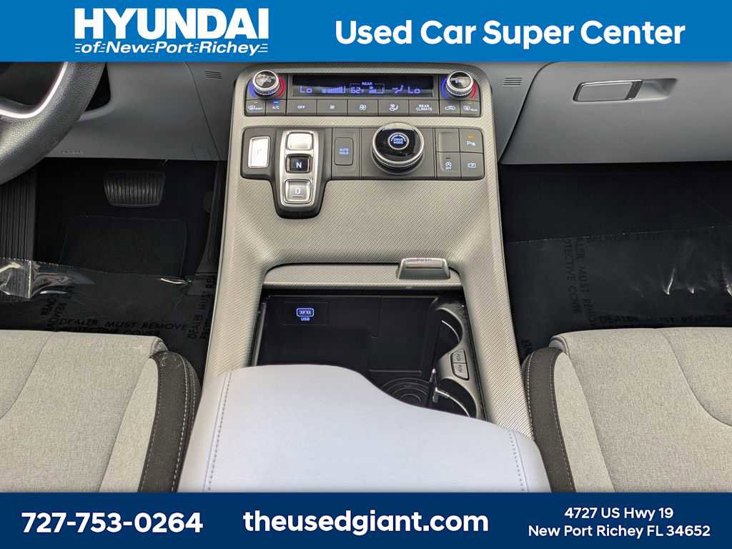 Used 2025 Hyundai Palisade SE FWD image 23