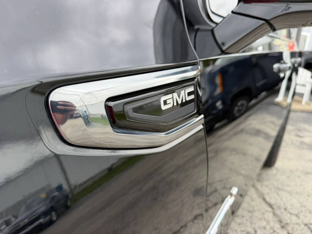 Used 2021 GMC Yukon AT4 w/ AT4 Premium Plus Package AWD/4WD image 35
