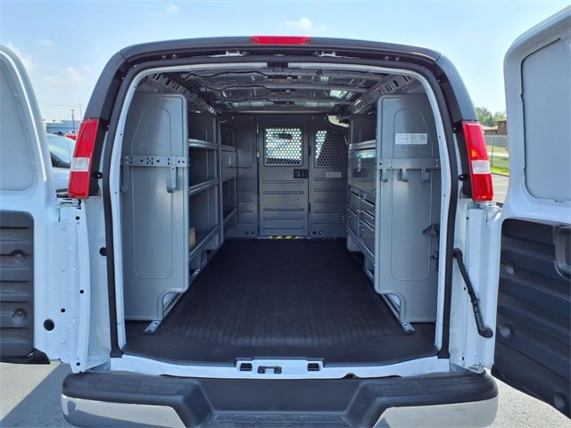 New 2025 Chevrolet Express 2500 w/ Driver Convenience Package image 6