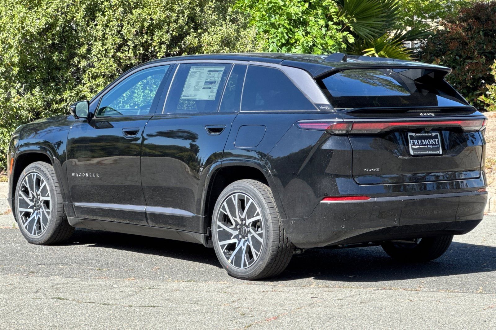 New 2025 Jeep Wagoneer S Limited image 5