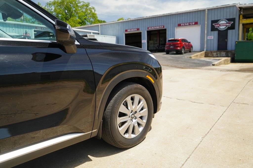 Used 2023 Hyundai Palisade SEL w/ Winter Package AWD/4WD image 18
