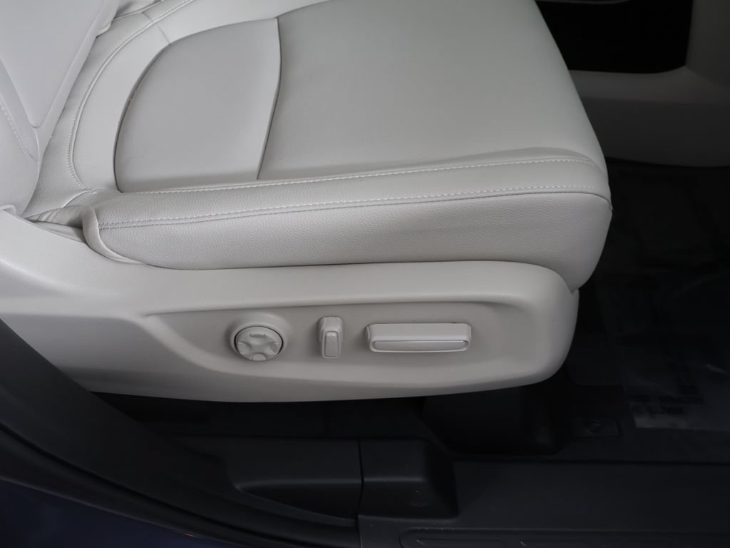 Certified 2026 Honda Odyssey EX-L image 32