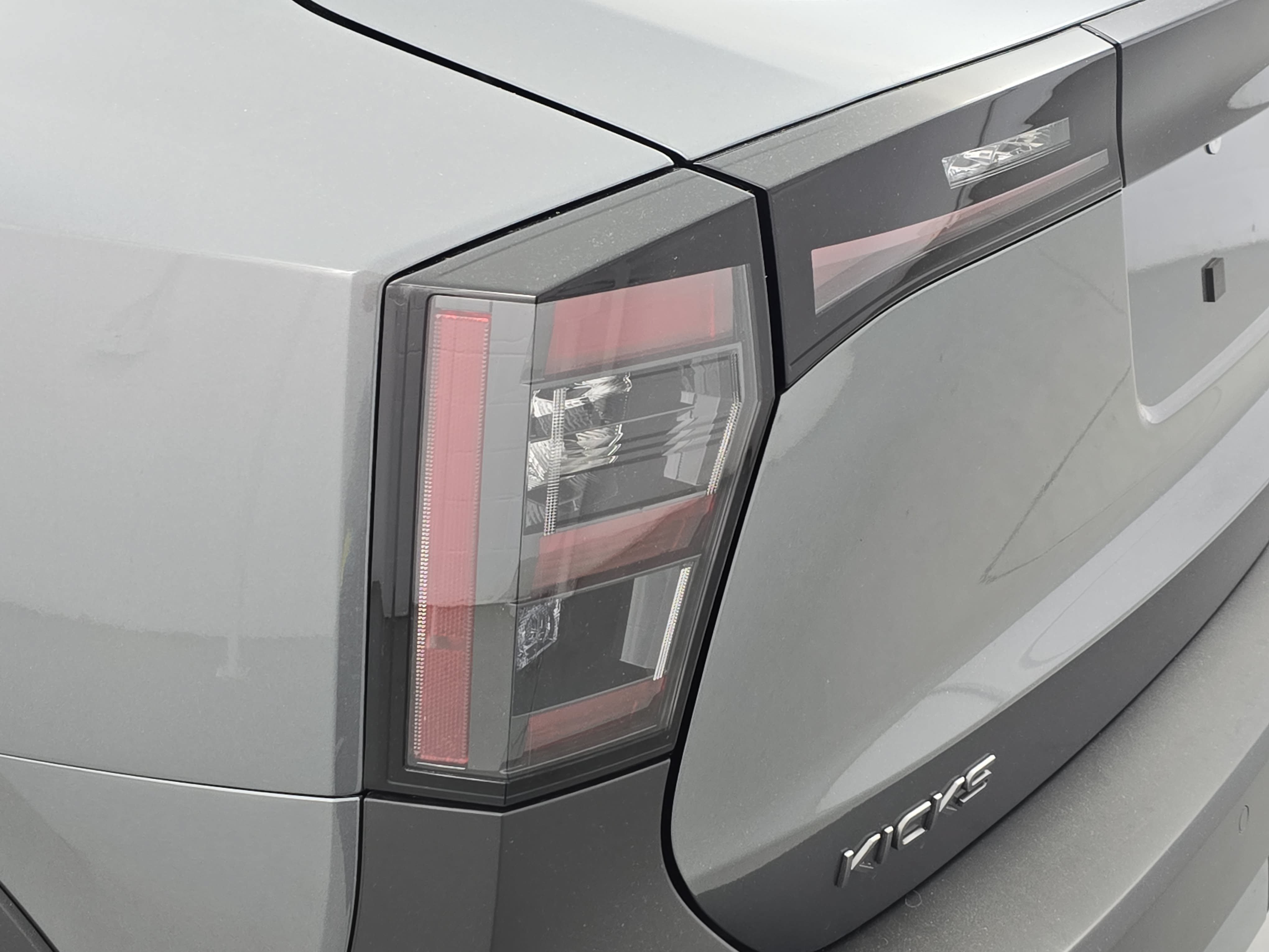 New 2026 Nissan Kicks SV w/ SV Premium Package FWD image 31