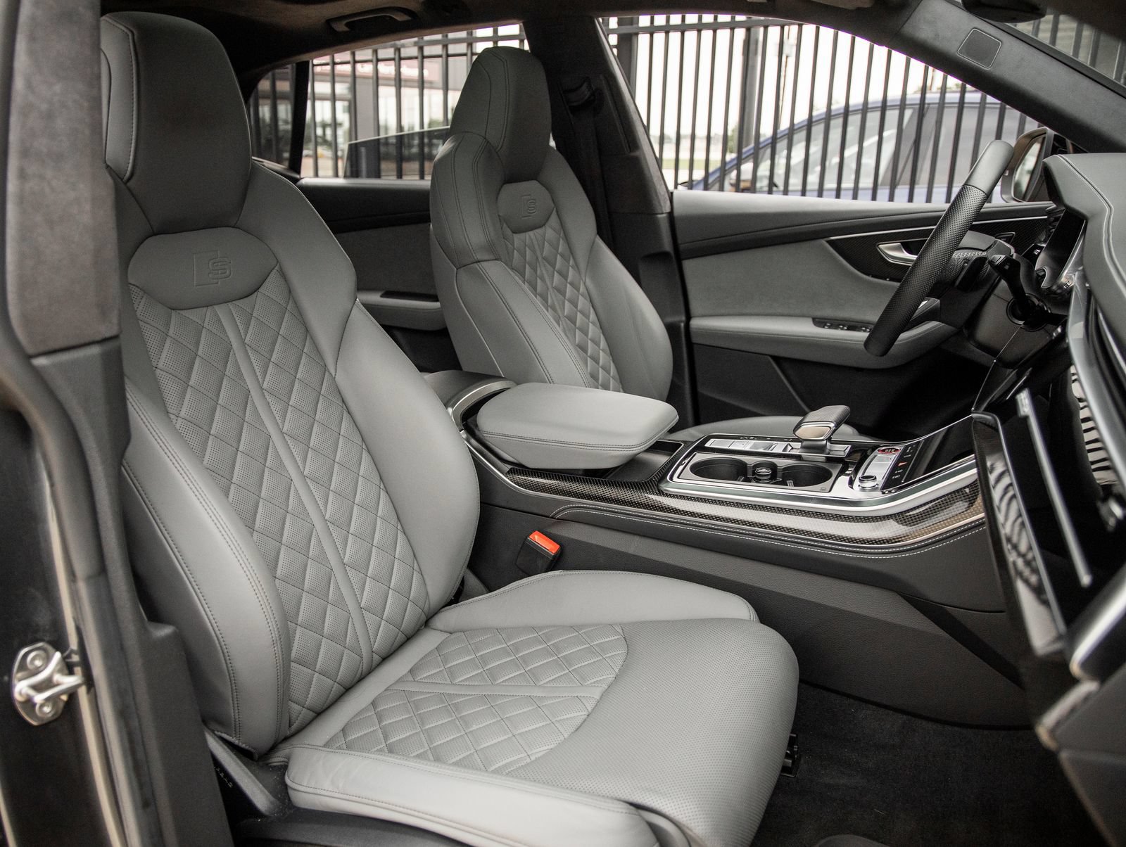 Used 2023 Audi SQ8 Premium Plus AWD/4WD image 44