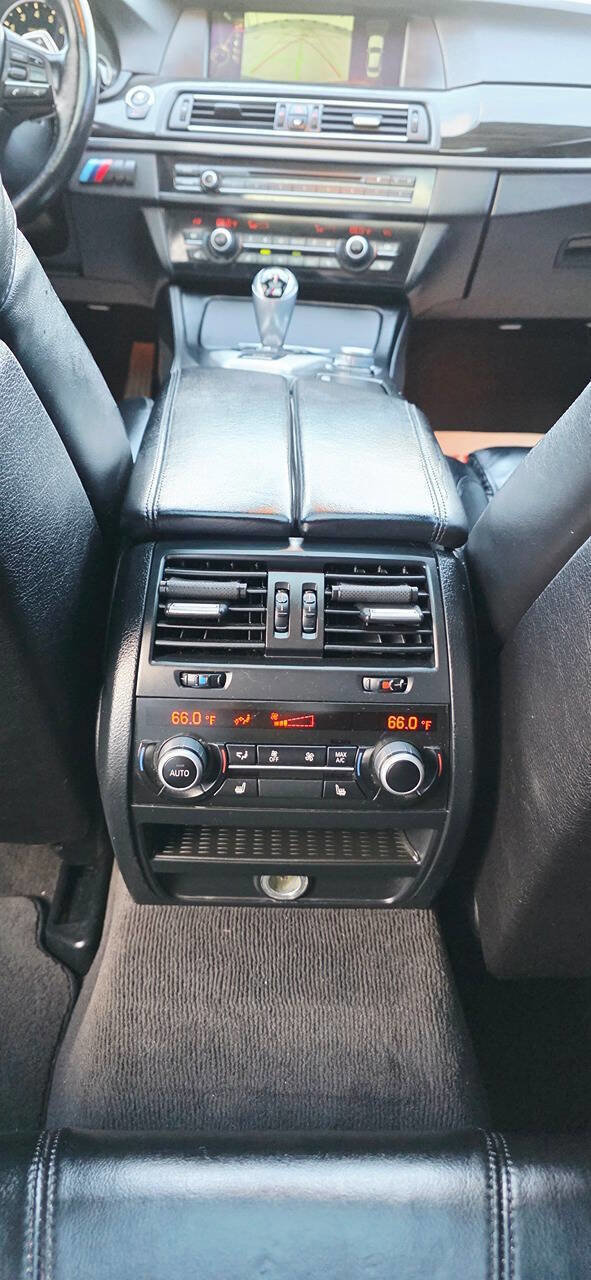 Used 2013 BMW M5 image 22