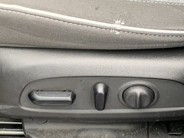 Used 2022 Chevrolet TrailBlazer LT w/ Convenience Package image 5