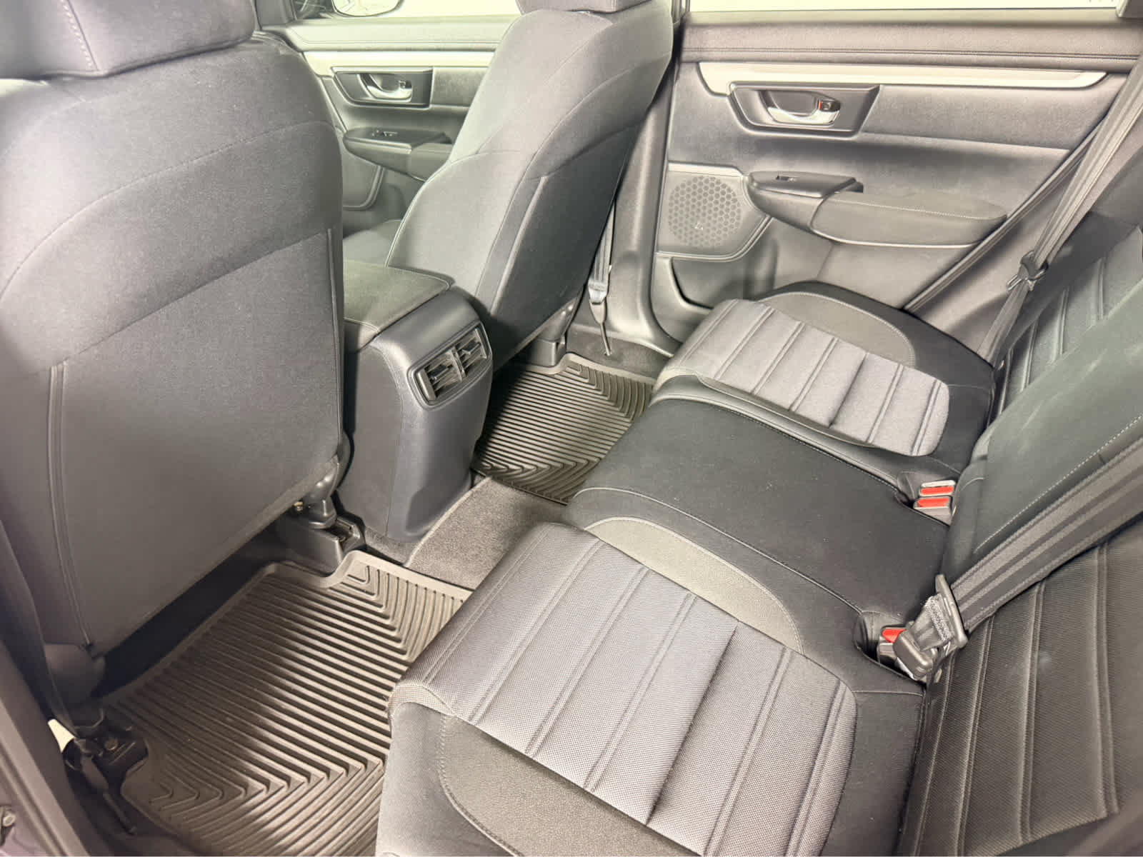 Used 2018 Honda CR-V LX image 17