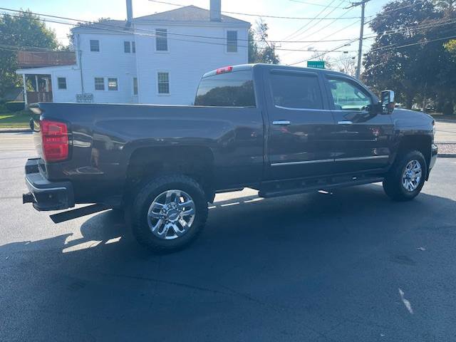 Used 2016 Chevrolet Silverado 2500 LTZ w/ LTZ Plus Package image 3