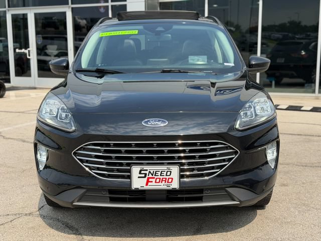 Used 2022 Ford Escape Titanium w/ Titanium Elite Package AWD/4WD image 2