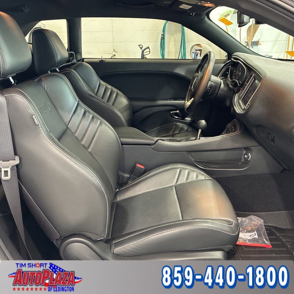 Used 2019 Dodge Challenger SRT Hellcat w/ Laguna Leather Package RWD image 12