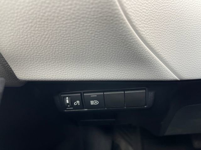 Used 2023 Toyota Corolla Cross LE image 22