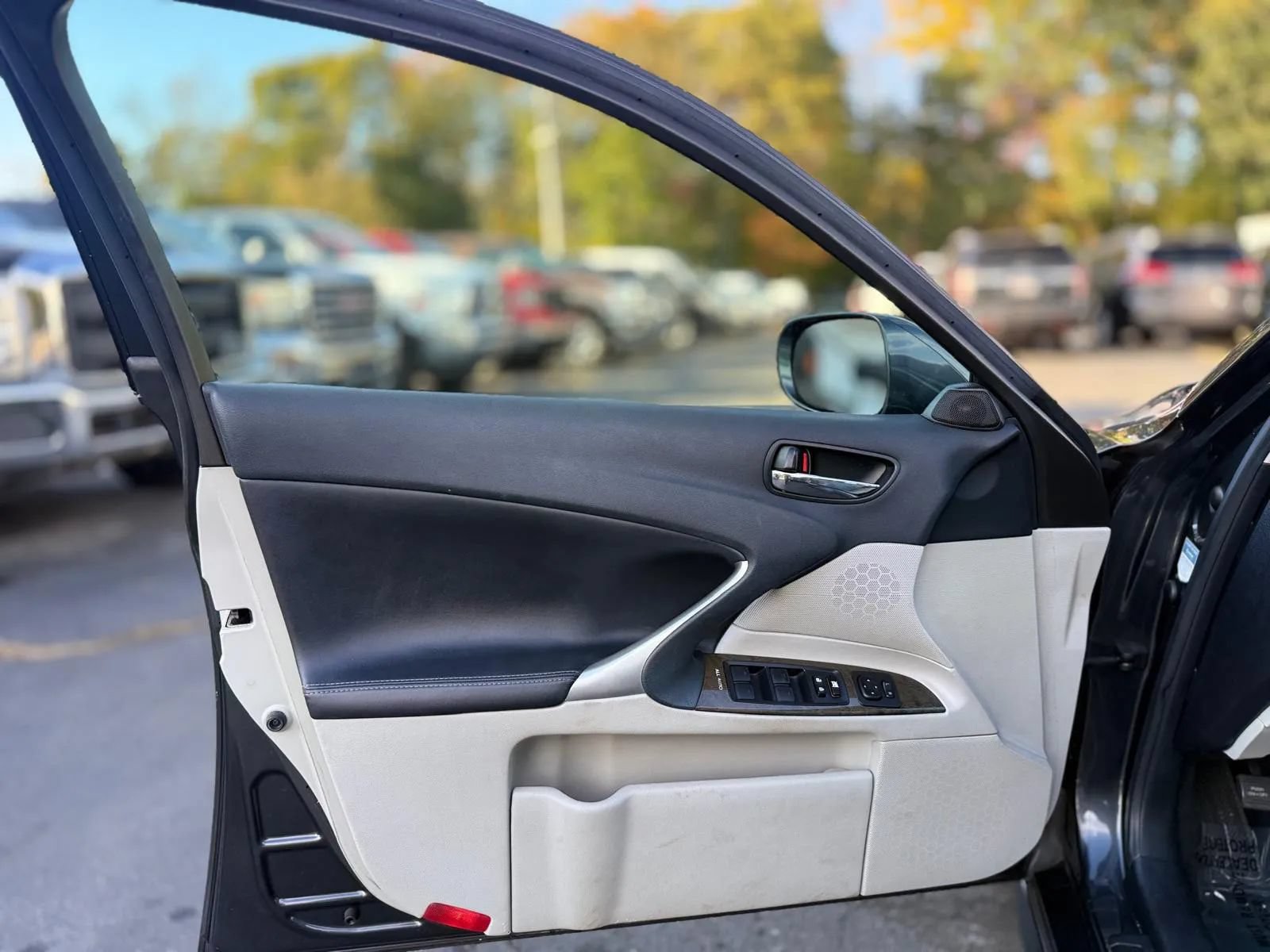 Used 2010 Lexus IS 250 AWD w/ Preferred Accessory Package image 11