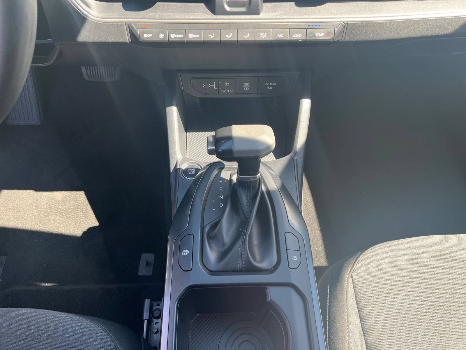 Used 2025 Kia K4 FWD image 40