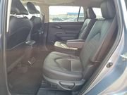 Used 2024 Toyota Highlander XLE FWD image 18