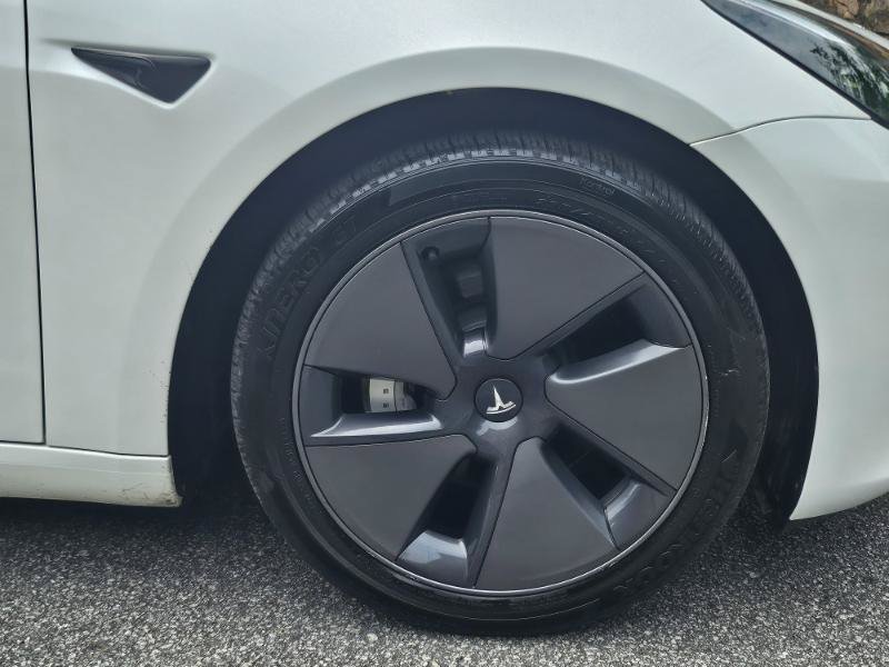 Used 2023 Tesla Model 3 Standard Range RWD image 16