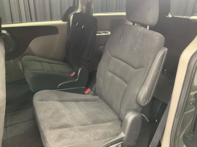 Used 2016 Dodge Grand Caravan SE w/ Quick Order Package 29E SE FWD image 9