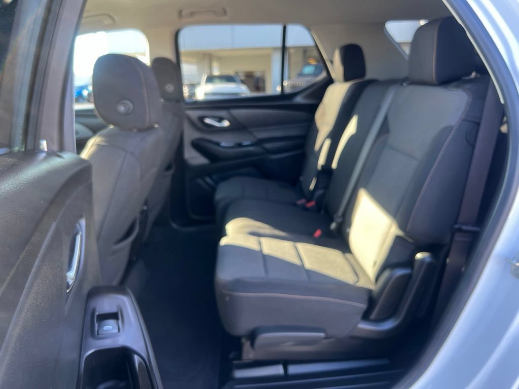 Used 2020 Chevrolet Traverse LS FWD image 34