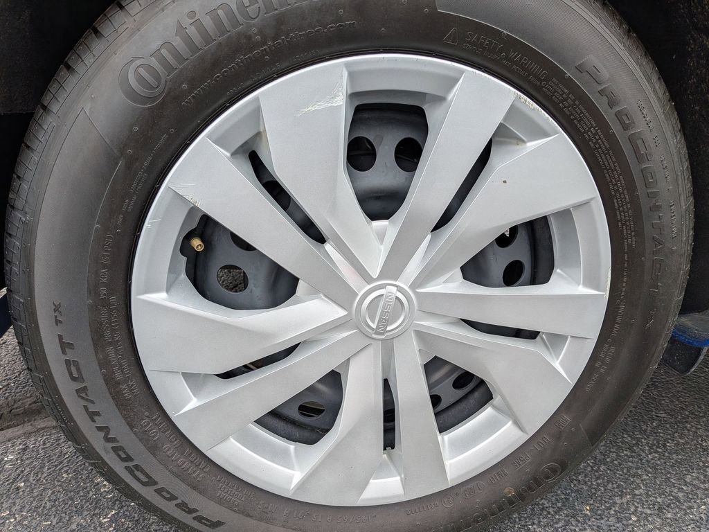 Used 2023 Nissan Versa S w/ Trunk Package image 24