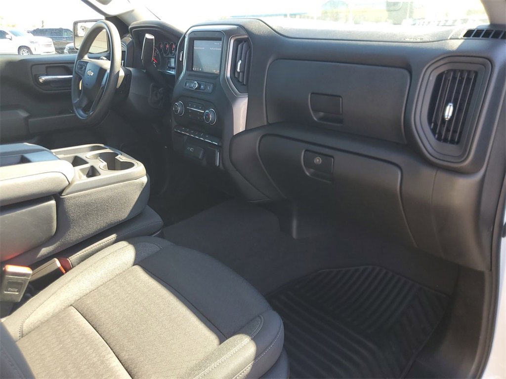 Certified 2024 Chevrolet Silverado 1500 Custom image 29