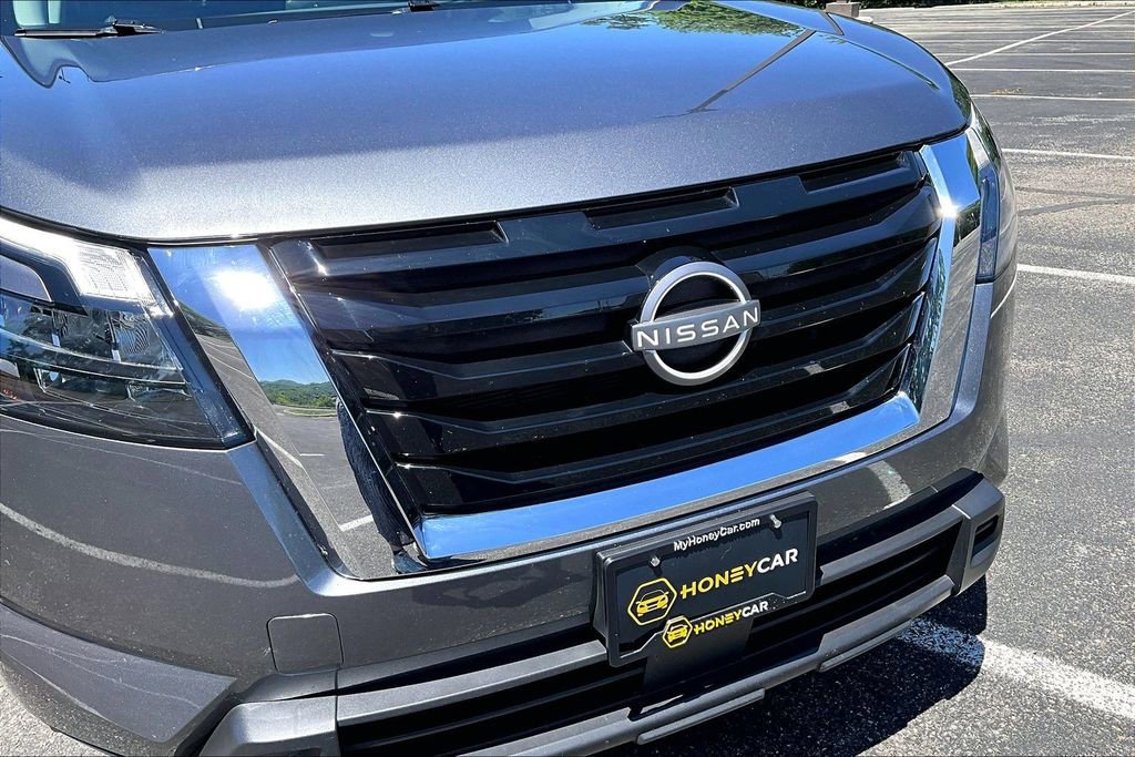 Used 2024 Nissan Pathfinder SV AWD/4WD image 34