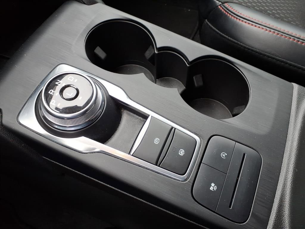 Used 2025 Ford Escape ST-Line image 27