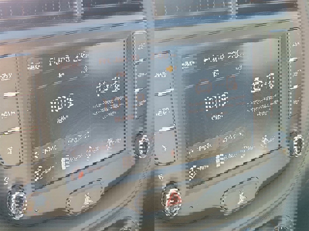 Used 2025 Kia Soul LX w/ LX Technology Package image 23